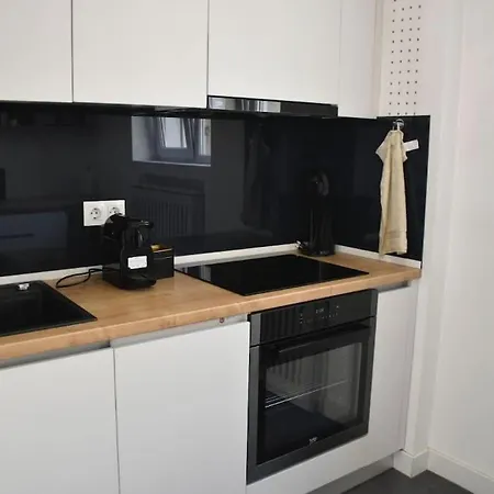 - Downtown By Realty * Бухарест